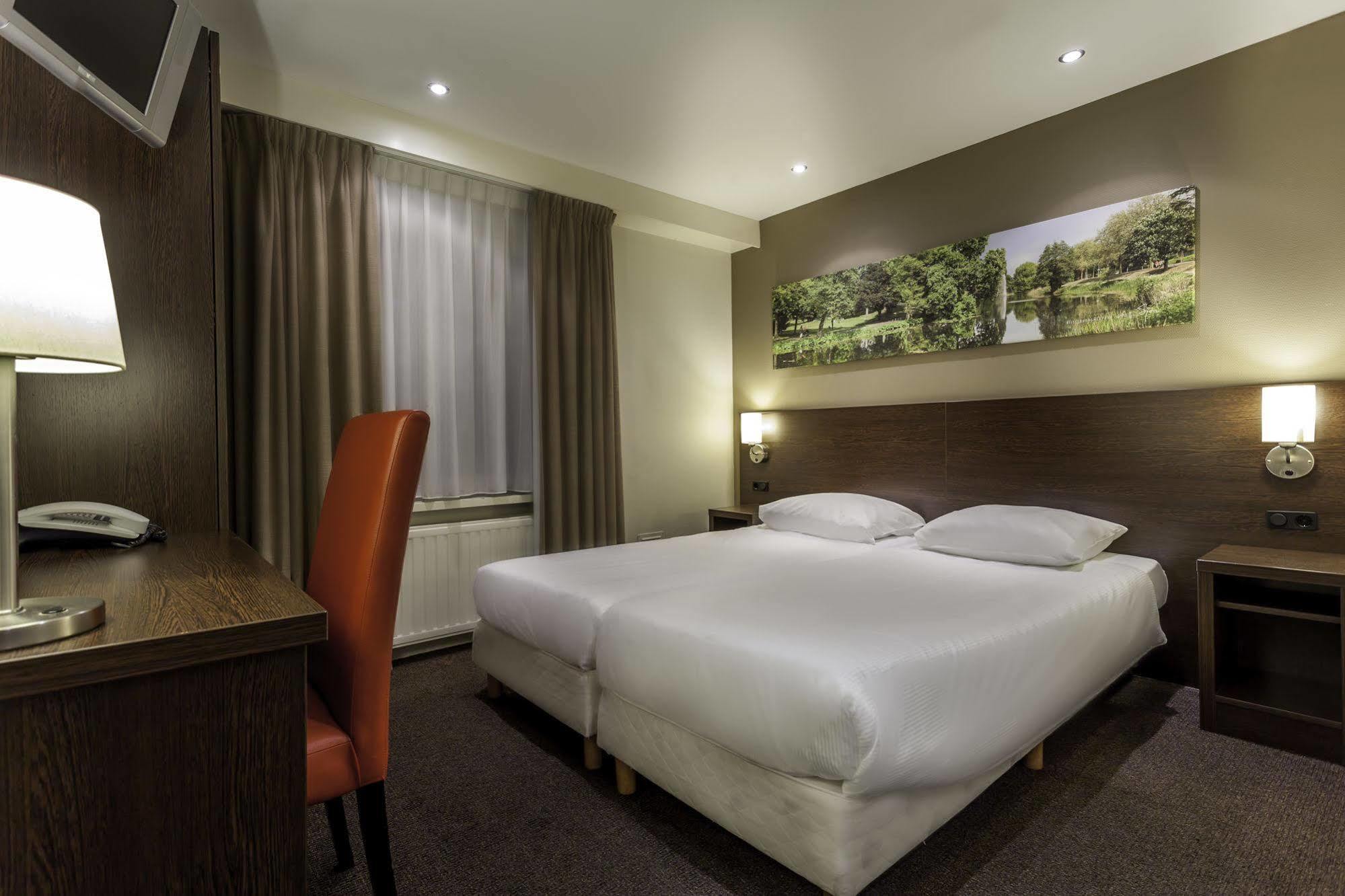 Fletcher Hotel Gilde Deventer Bagian luar foto